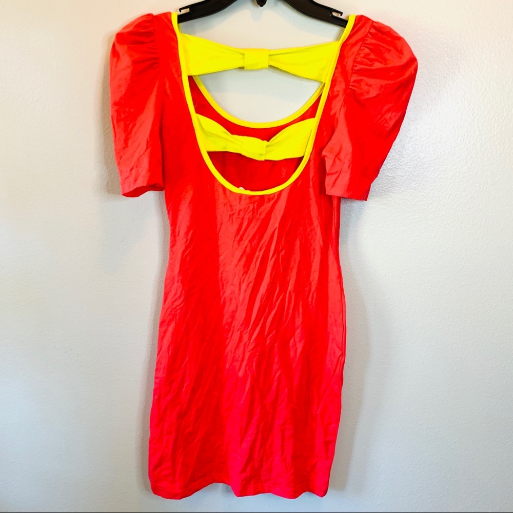 Bright Colored Dress - Picture 4 of 9